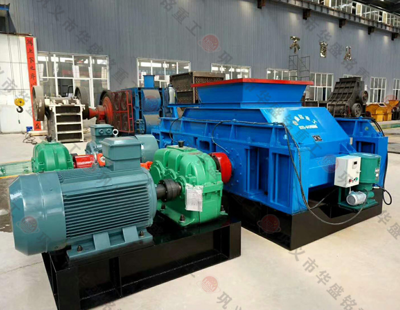 時產300噸石灰巖對輥制砂機多少錢一臺？