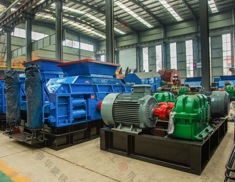 河卵石制砂就用對輥制砂機(jī)，1012對輥制砂機(jī)多少錢一臺